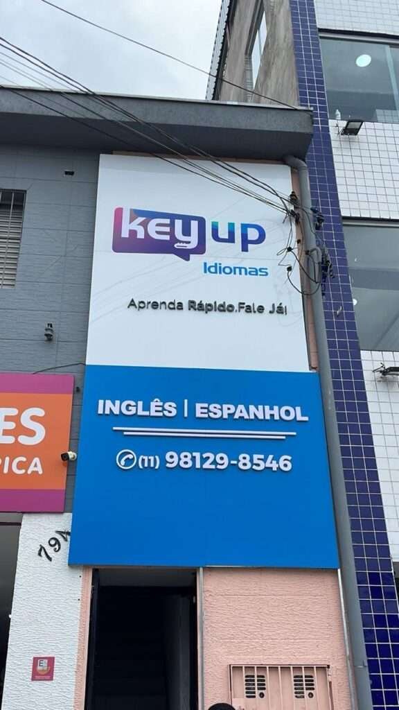 Fachada em ACM – Key Up Idiomas 6 c0850a9b 5d7a 4805 96da af4472dcec6f