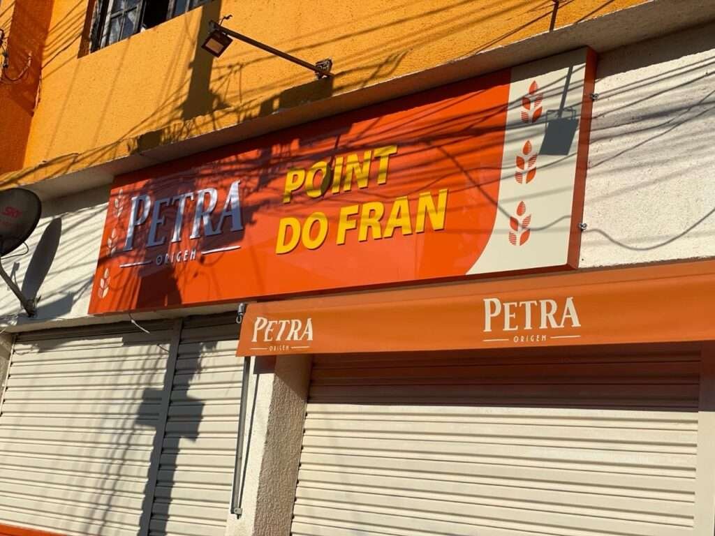 Fachada em ACM – Petra Origem | Point do Fran 4 d847e2cd 8689 482e acbf 43f674c3b75a